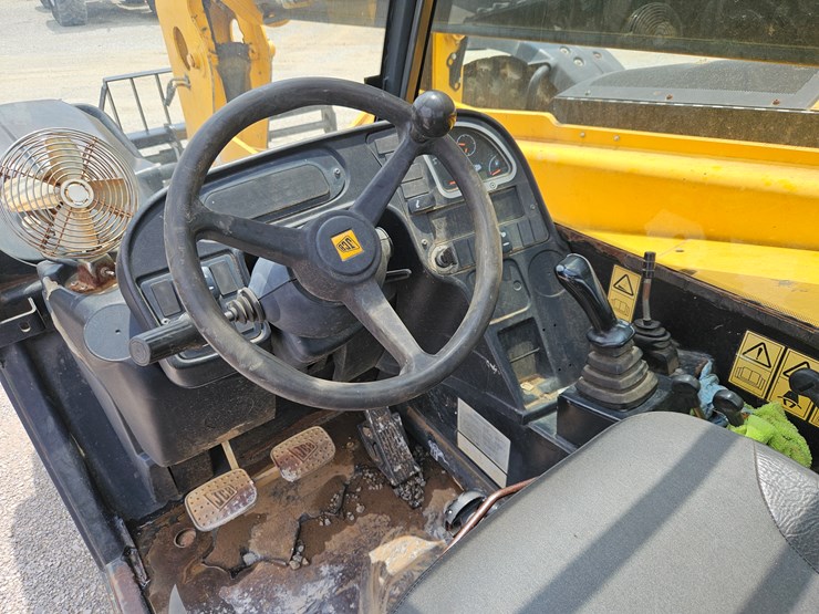 2014-jcb-507-42-image-9