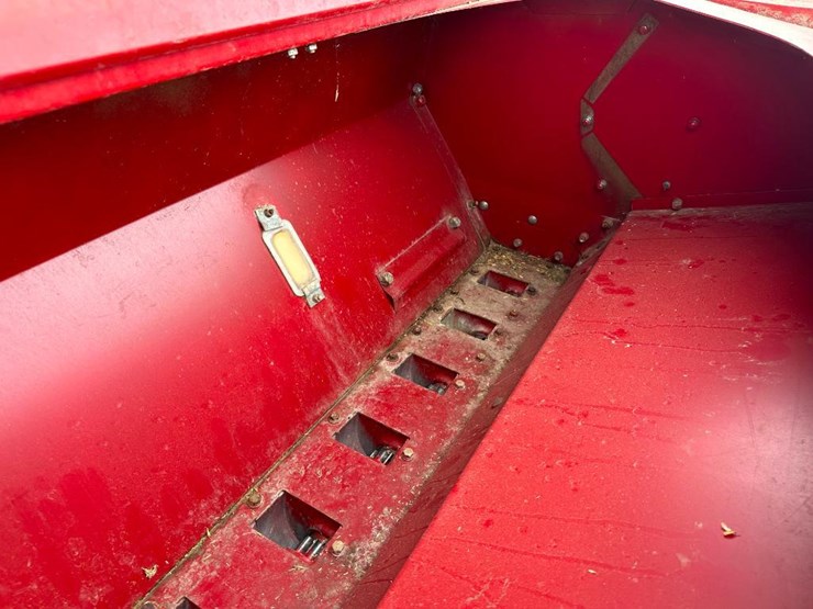 case-ih-5100-image-27
