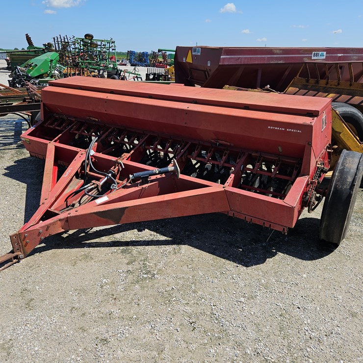 INTERNATIONAL 5100