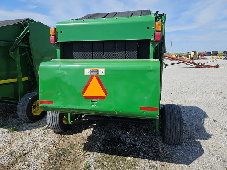 1998-john-deere-566-image-8