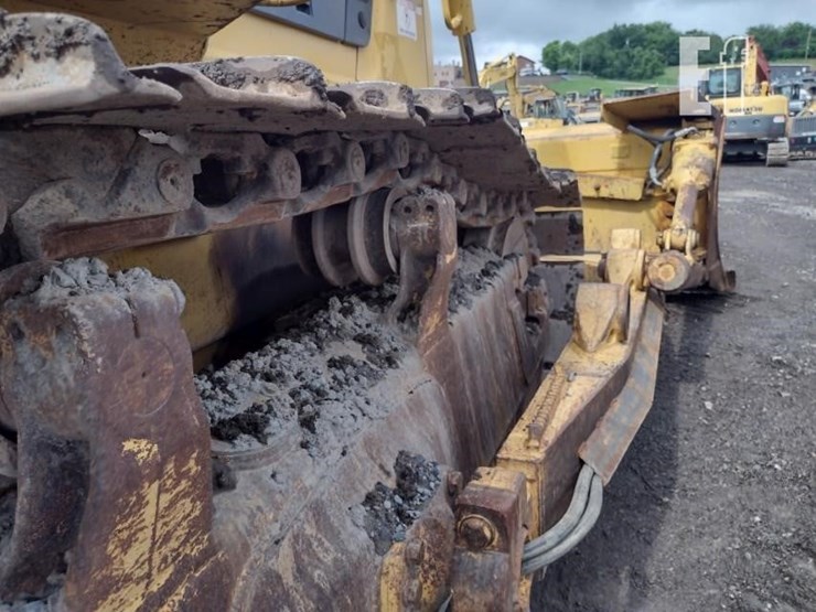 2005-komatsu-d65ex-15-image-29