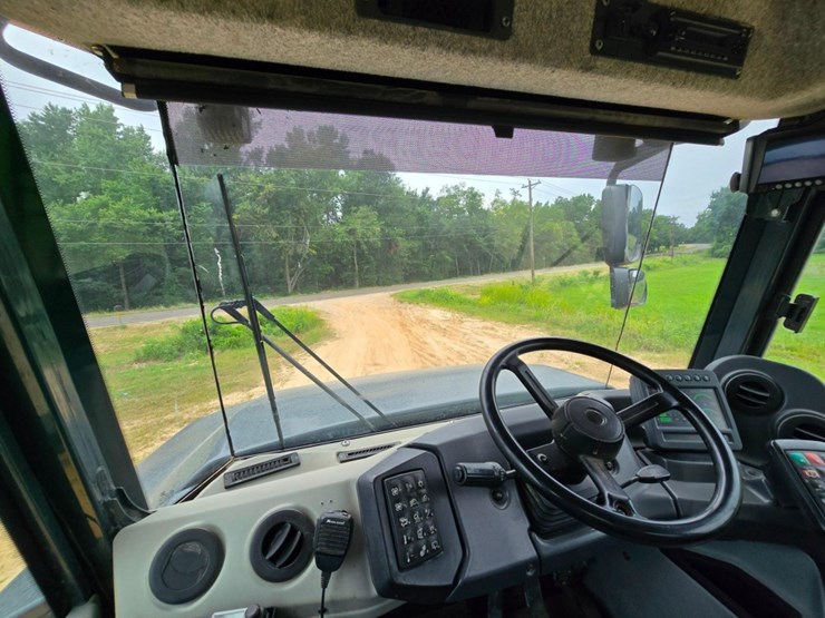 2018-deere-460e-image-41