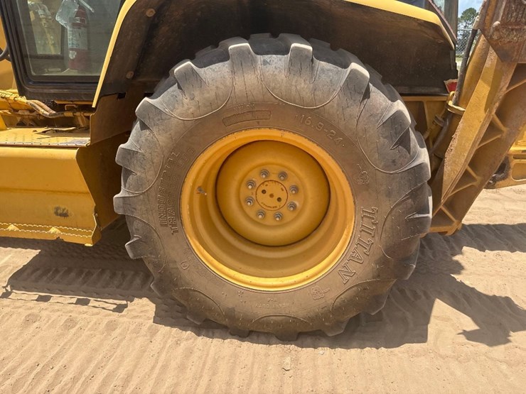 2003-caterpillar-420d-image-9