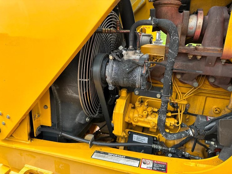 2006-deere-310sg-image-53