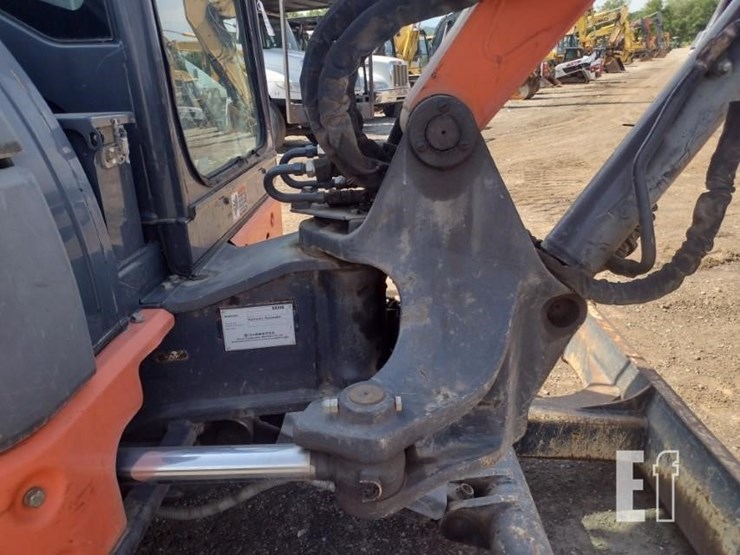 2013-hitachi-zx50u-5n-image-27