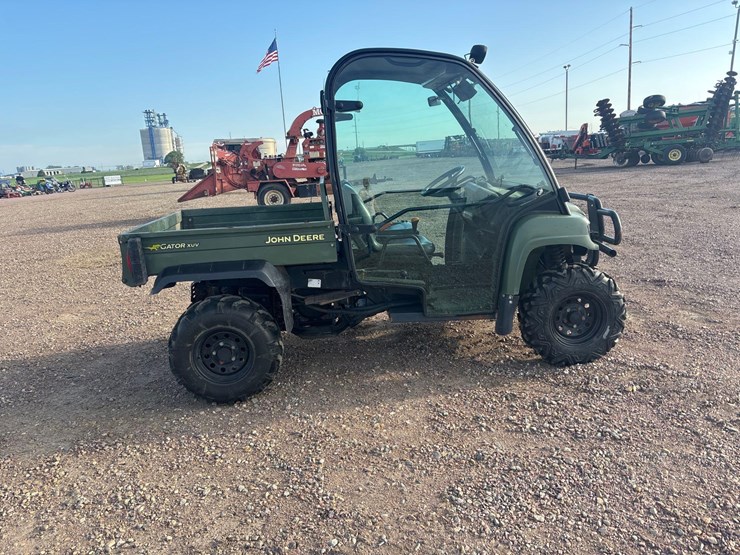 john-deere-gator-image-5
