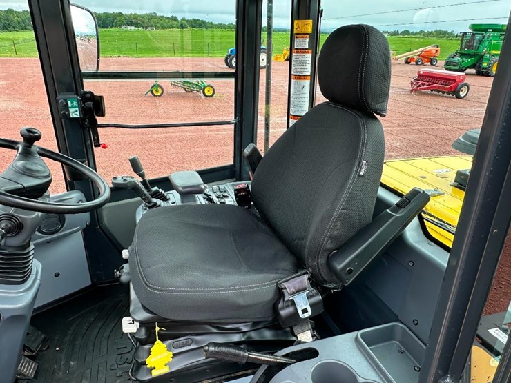 2013-komatsu-wa200pz-6-image-59