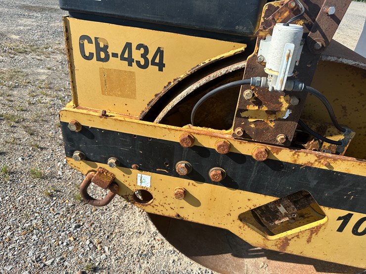 caterpillar-cb-434-image-16