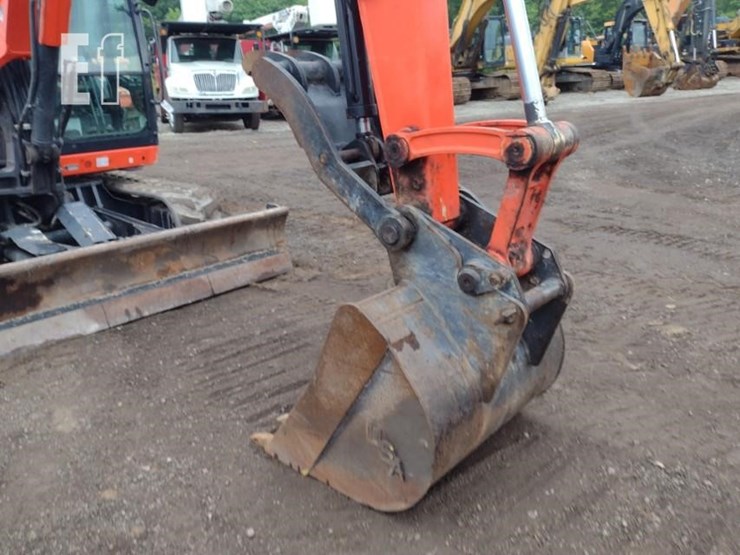 2022-kubota-kx080-4-image-19