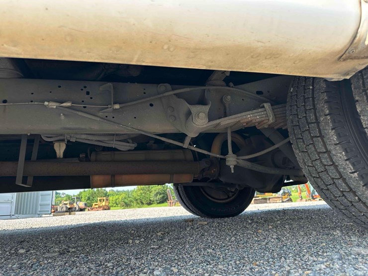 2017-ford-e450-image-24
