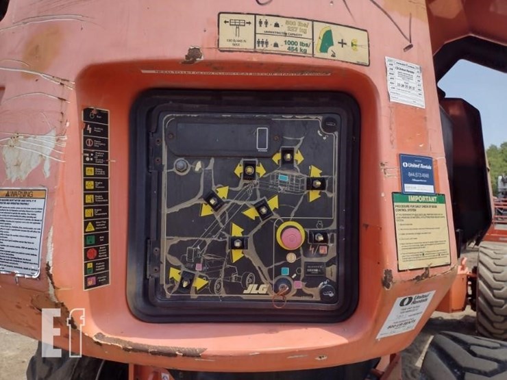 2013-jlg-1200sjp-image-7