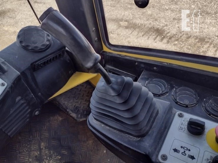 2008-bomag-bw177pdh-40-image-8