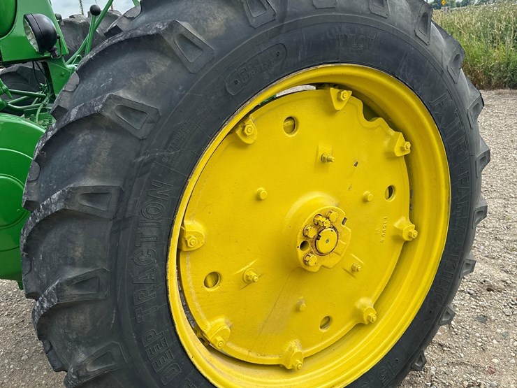 john-deere-720-image-7