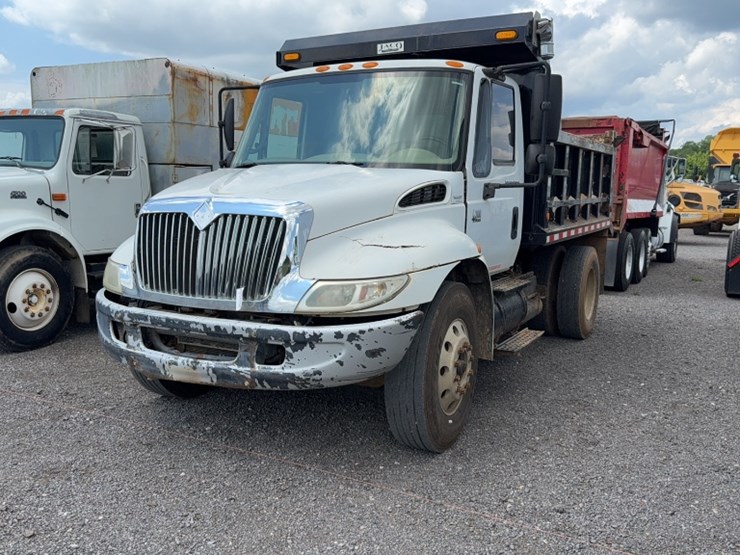 2006-international-durastar-4300-image-1