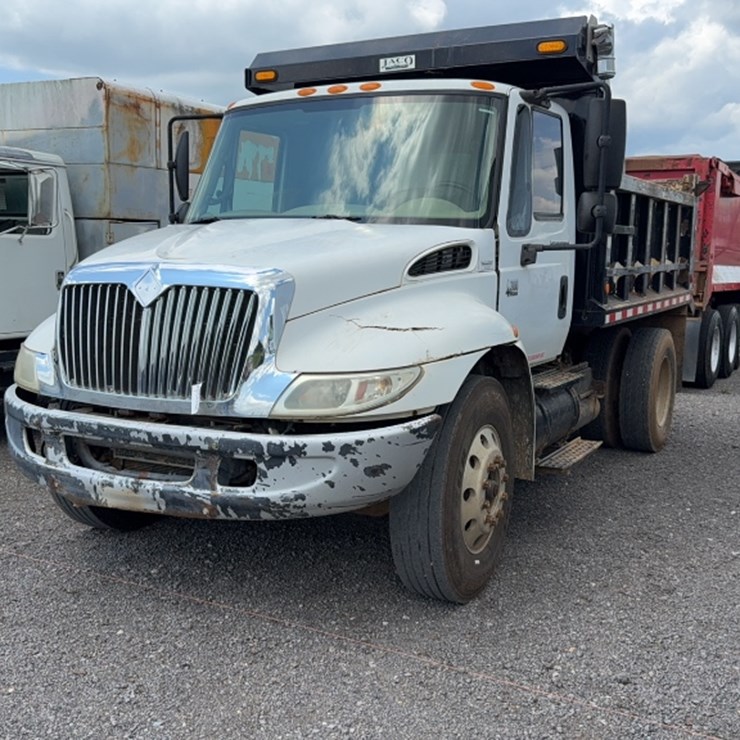 2006 INTERNATIONAL DURASTAR 4300