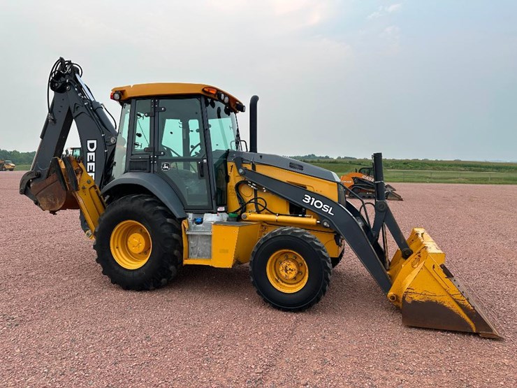 2018-deere-310sl-image-3