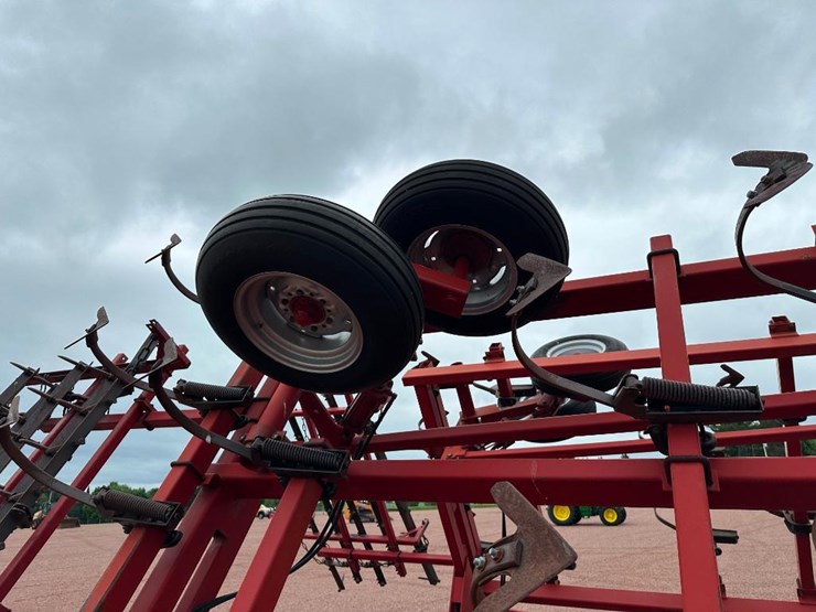 case-ih-4200-image-13