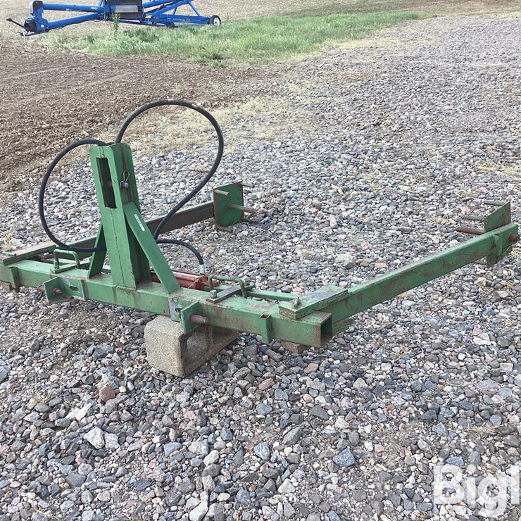 3-Pt Round Bale Unroller