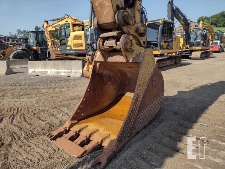 2011-caterpillar-336e-image-19