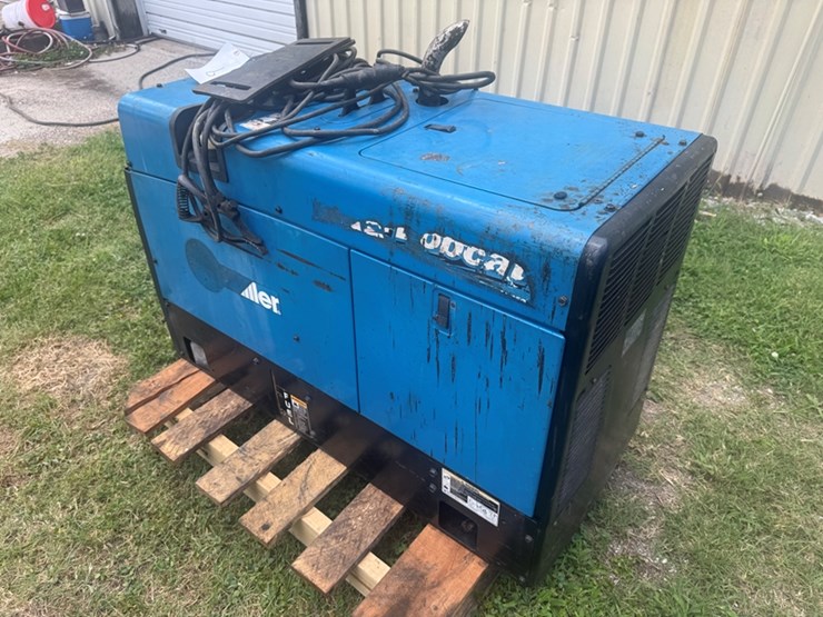 miller-bobcat-250-welder/generator-image-4