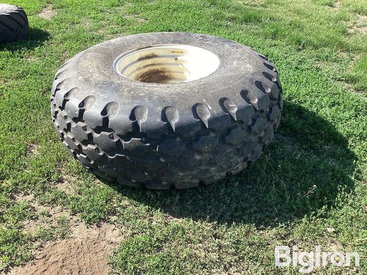 firestone-23.1-26-tire-&-wheel-image-5