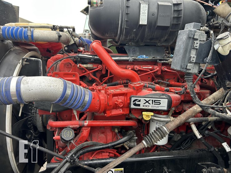 2020-kenworth-t800-image-23