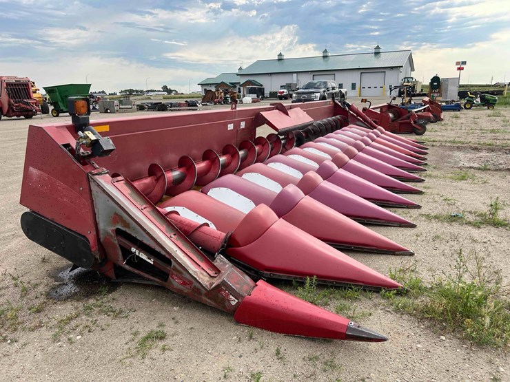 case-ih-2612-image-2