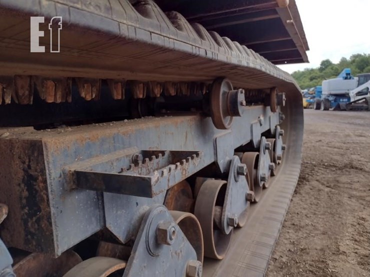 2015-morooka-mst800vd-image-24