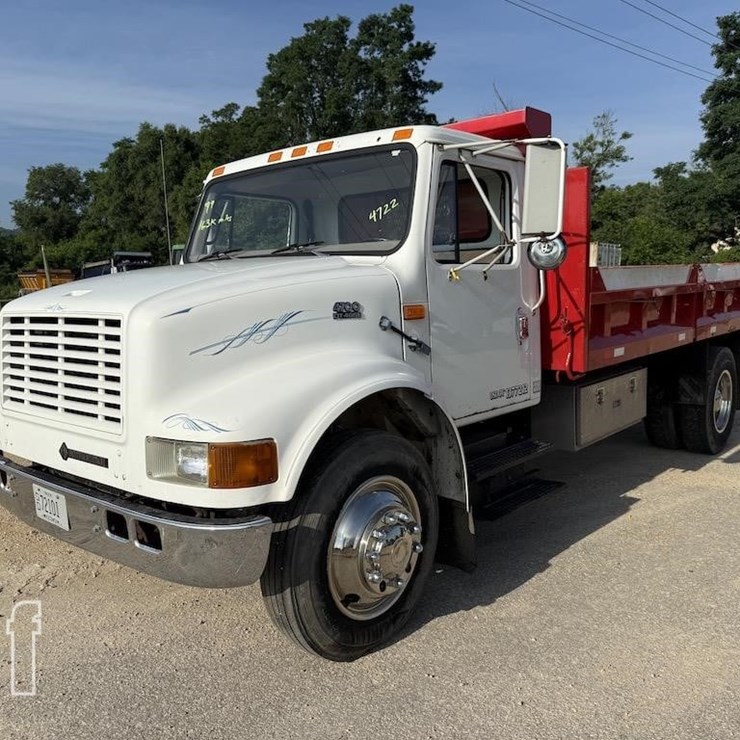1999 INTERNATIONAL 4700