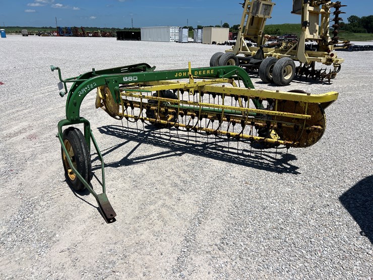 john-deere-660-image-1