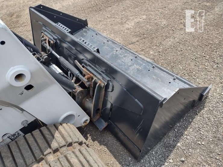 2023-bobcat-t770-image-19