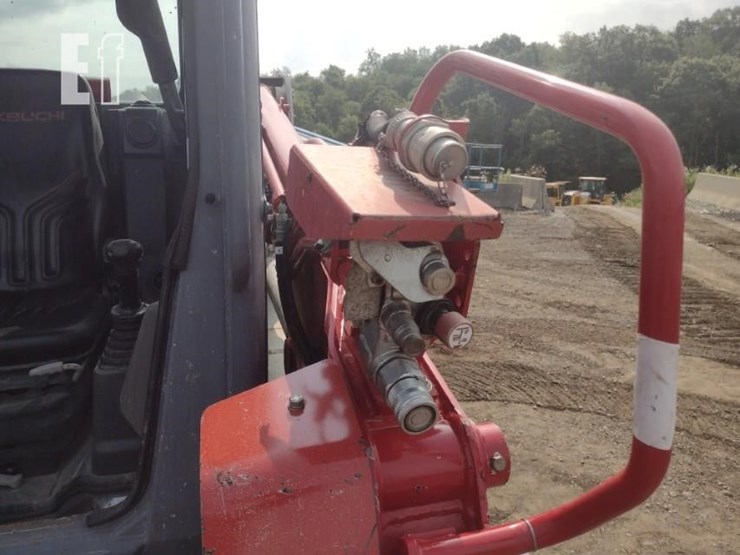 2017-takeuchi-tl12r2-image-16