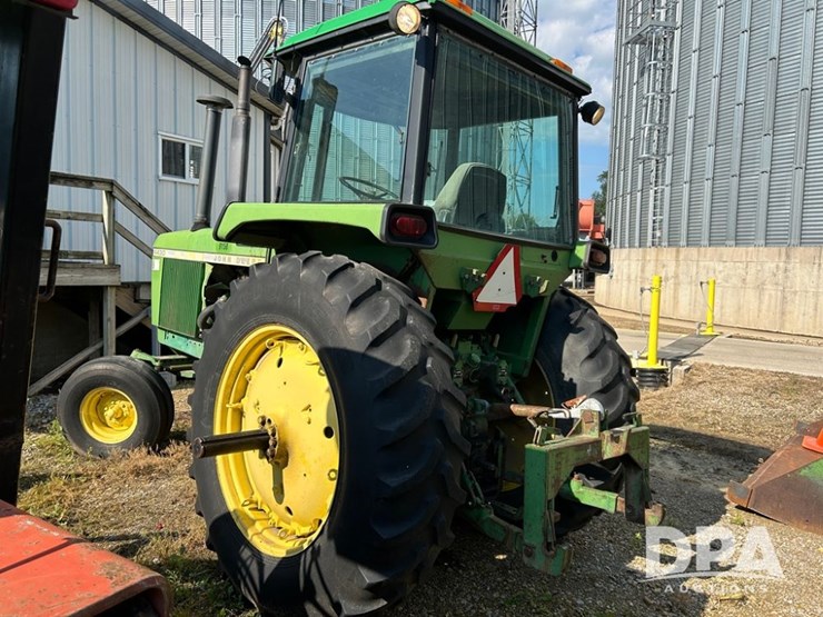 1975-john-deere-4430-image-4