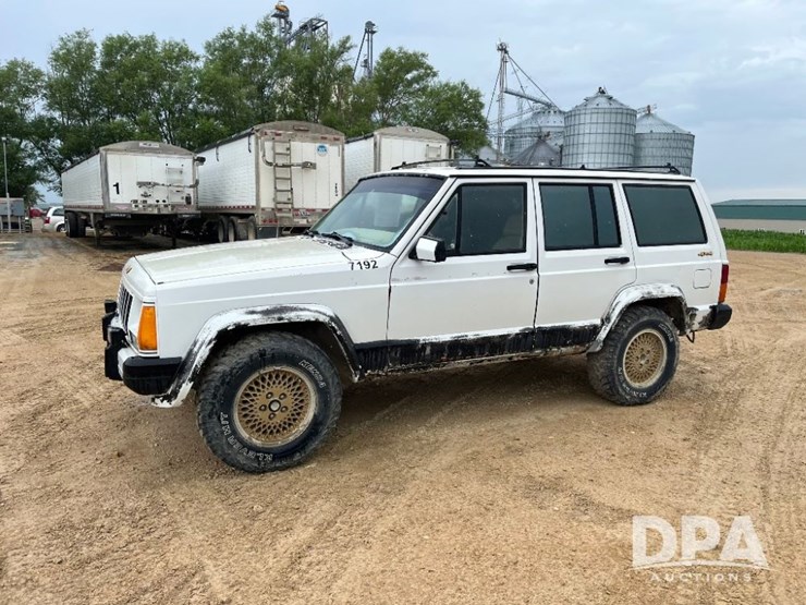 1990-jeep-cherokee-limited-image-20