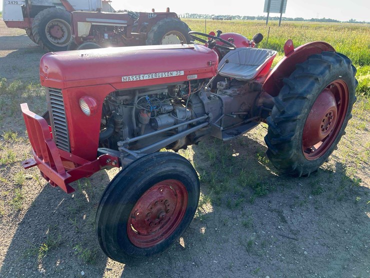 massey-ferguson-35-image-1