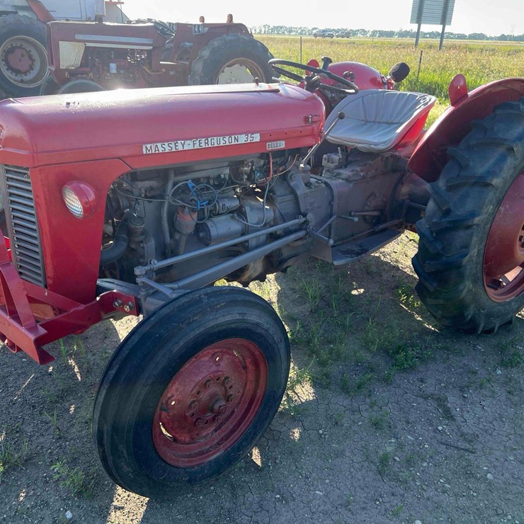 MASSEY-FERGUSON 35