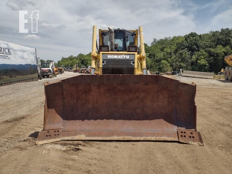 2004-komatsu-d65ex-15-image-2