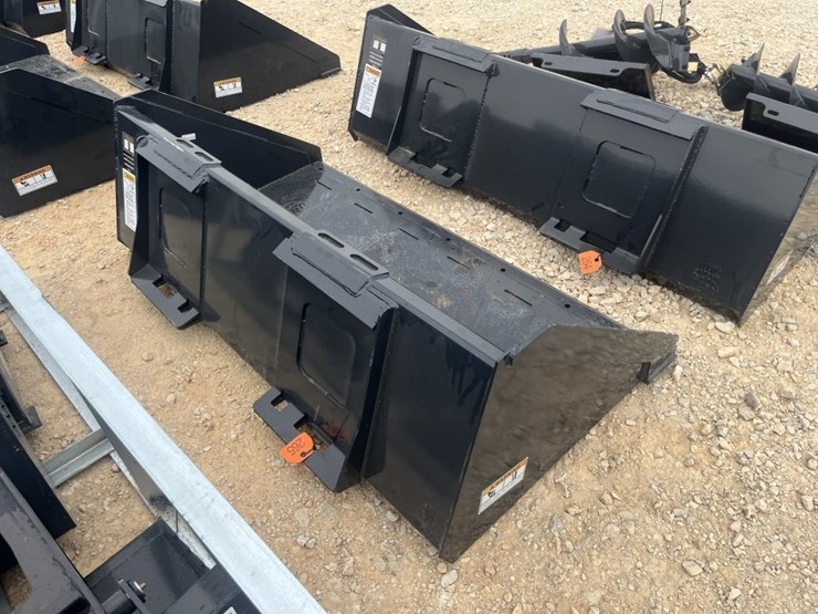 wolverine-66"-ss-track-bucket-image-3