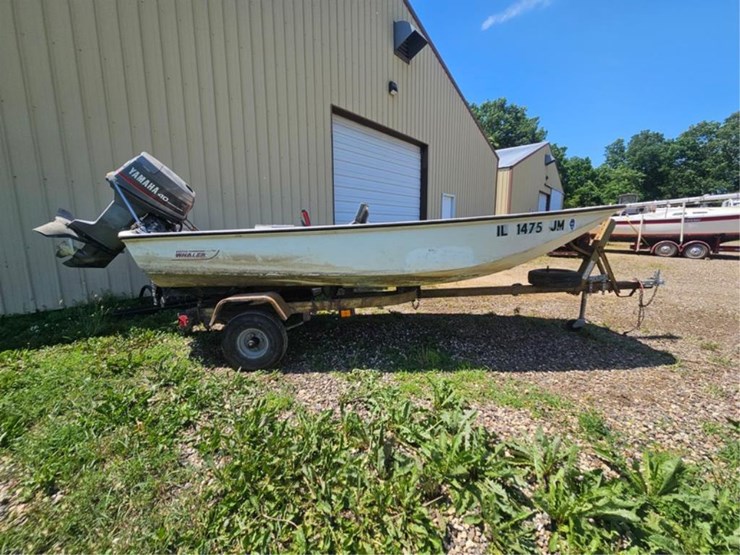 #2548-•-boston-whaler-boat-image-6