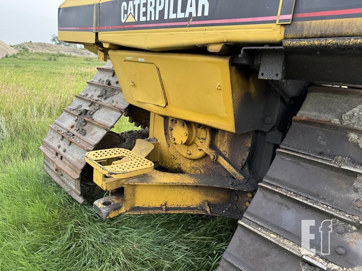 caterpillar-d6m-image-15