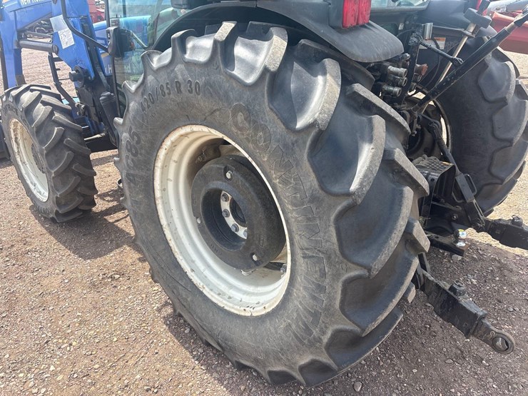 2013-new-holland-t4050-tractor-with-loader-image-33