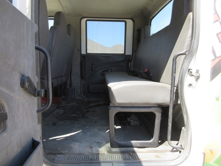 2014-international-durastar-4300-image-12