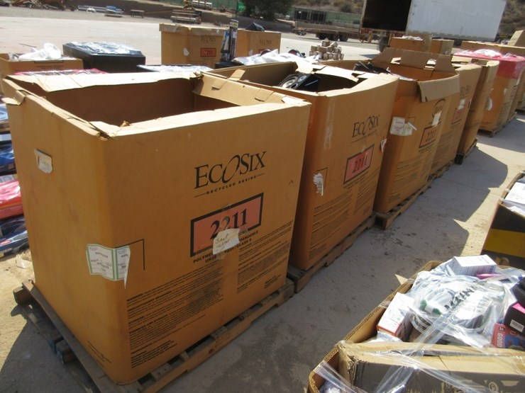 (5)-pallets-of-misc-items,-image-3