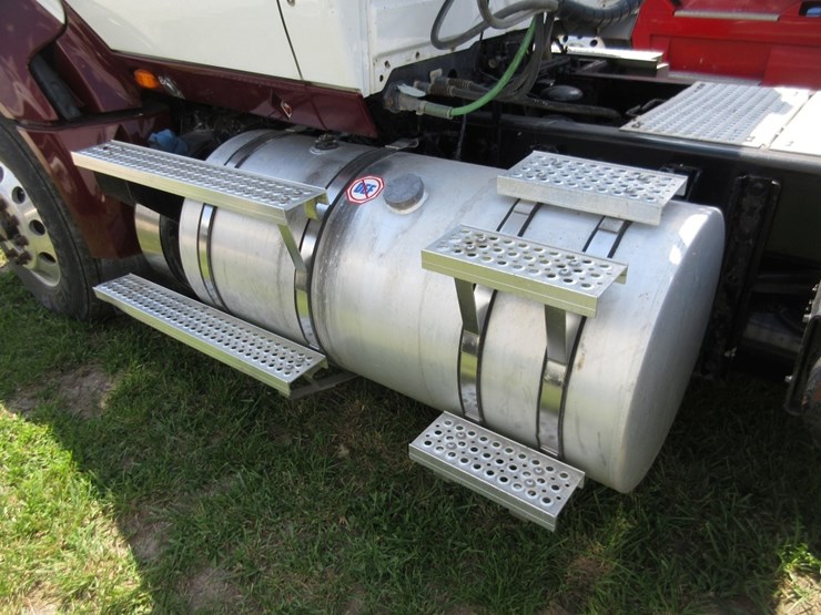 2014-international-prostar-image-11