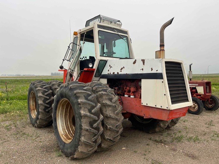 1975-case-2470-tractor-image-3