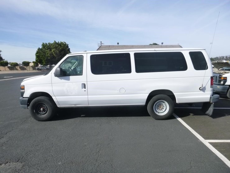 2008-ford-e350-image-9