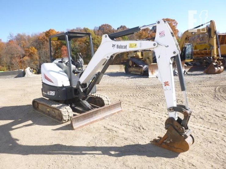 2017-bobcat-e35-image-47