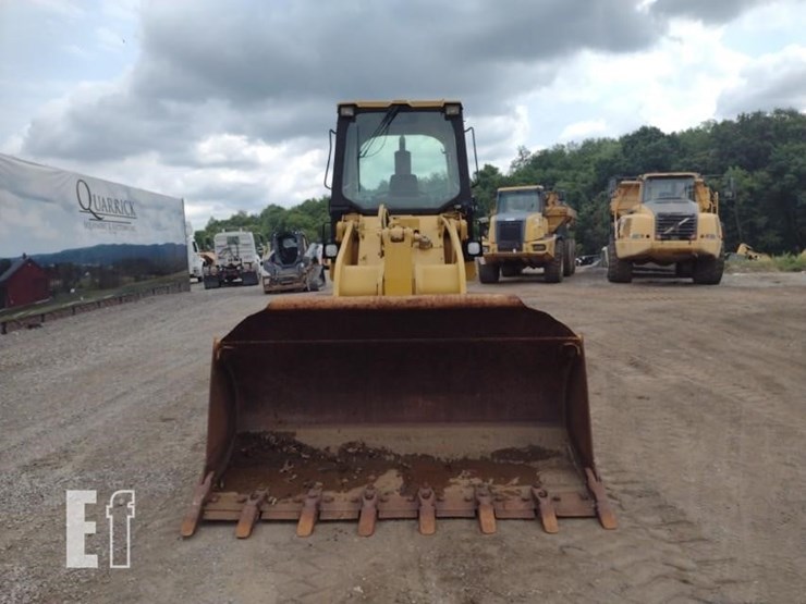 caterpillar-953c-image-2