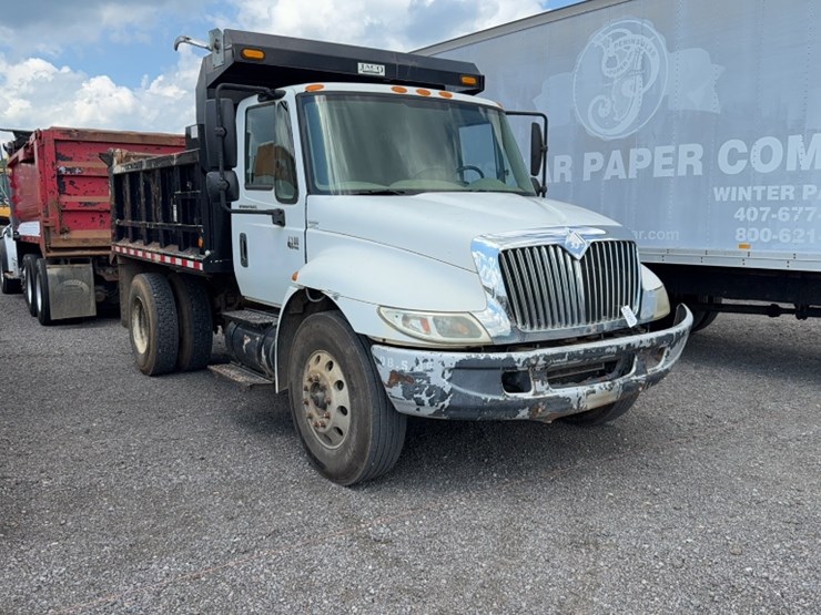 2006-international-durastar-4300-image-3