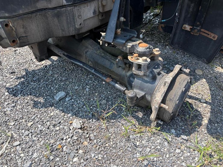 new-holland-t6020-image-13